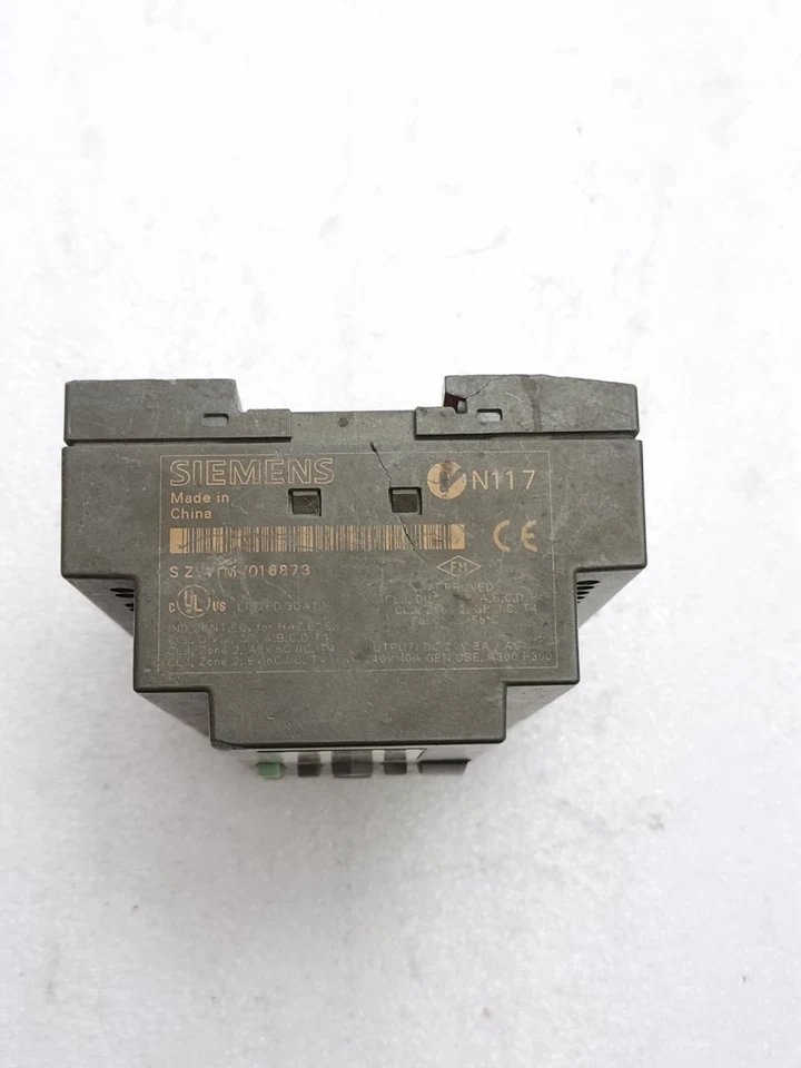 SIEMENS LOGO 12/24RC WITH EXPANSION MODUE DM8 (USED CONDITION) 12/24V DC